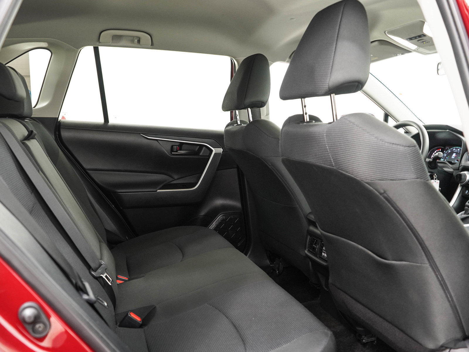 Used 2024 Toyota RAV4 LE AWD/4WD image 13