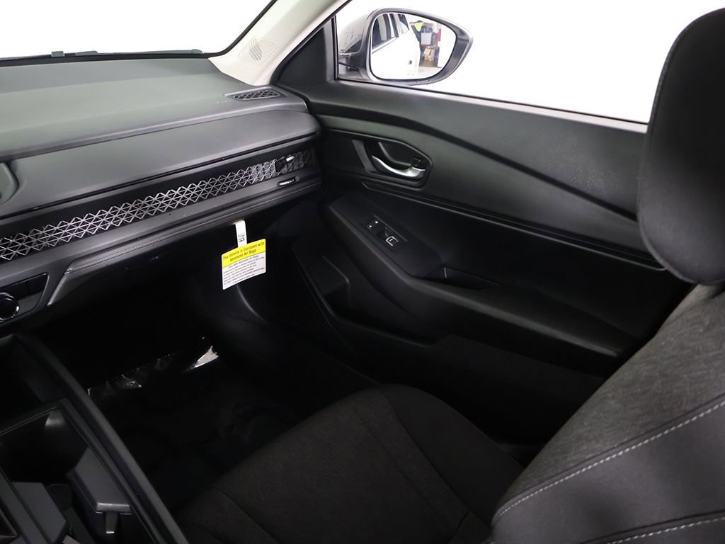 Certified 2025 Honda Accord SE image 36