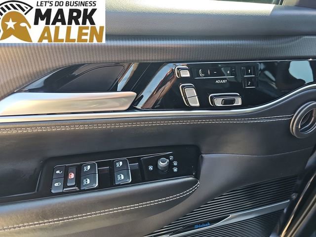 Used 2024 Jeep Grand Wagoneer L Series II w/ Quick Order Packagew 28T AWD/4WD image 24