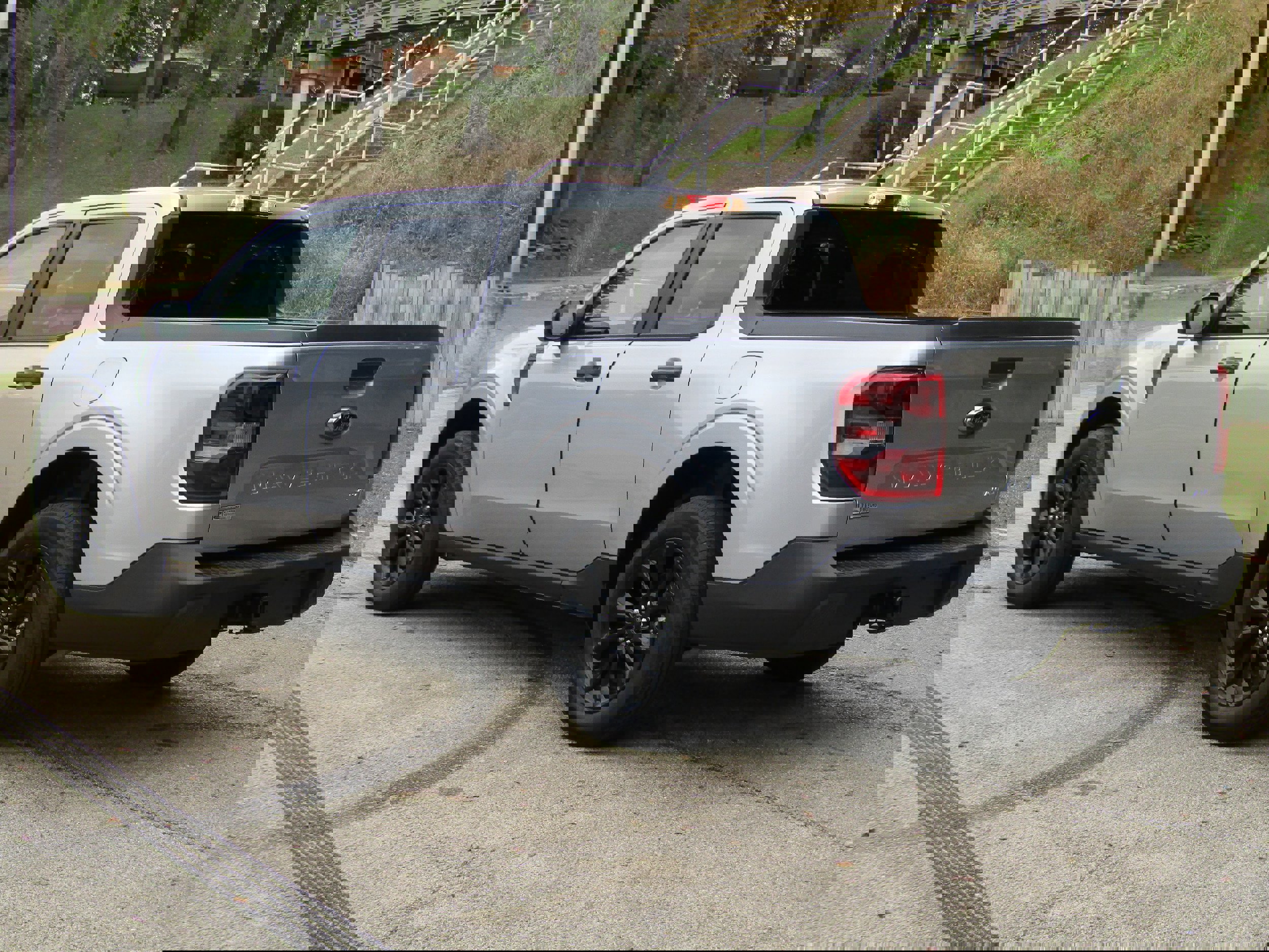 Certified 2024 Ford Maverick XLT w/ XLT Luxury Package image 3