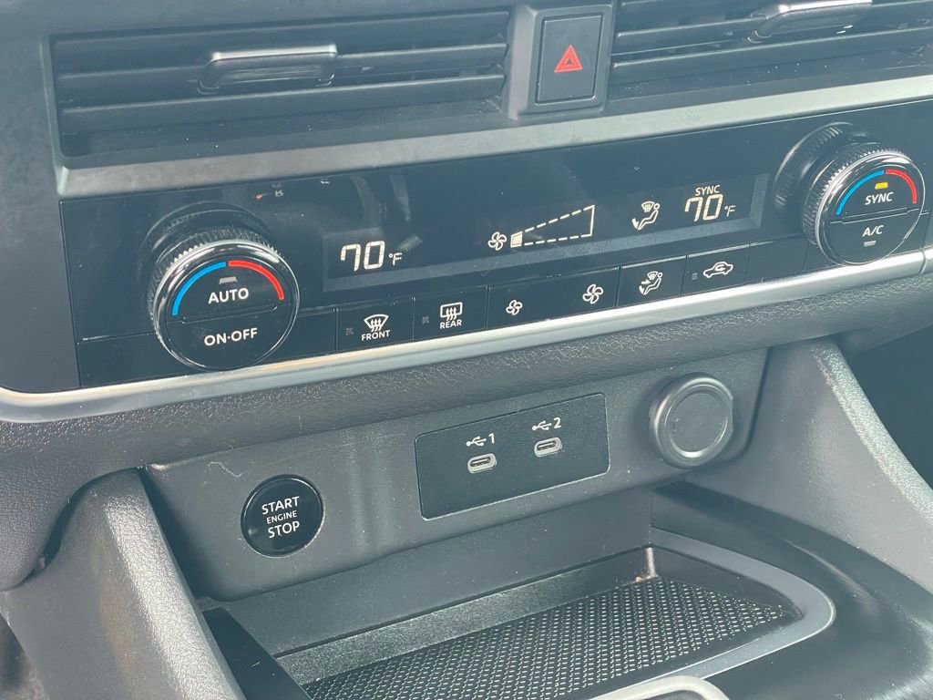 Certified 2024 Nissan Rogue SV AWD/4WD image 23