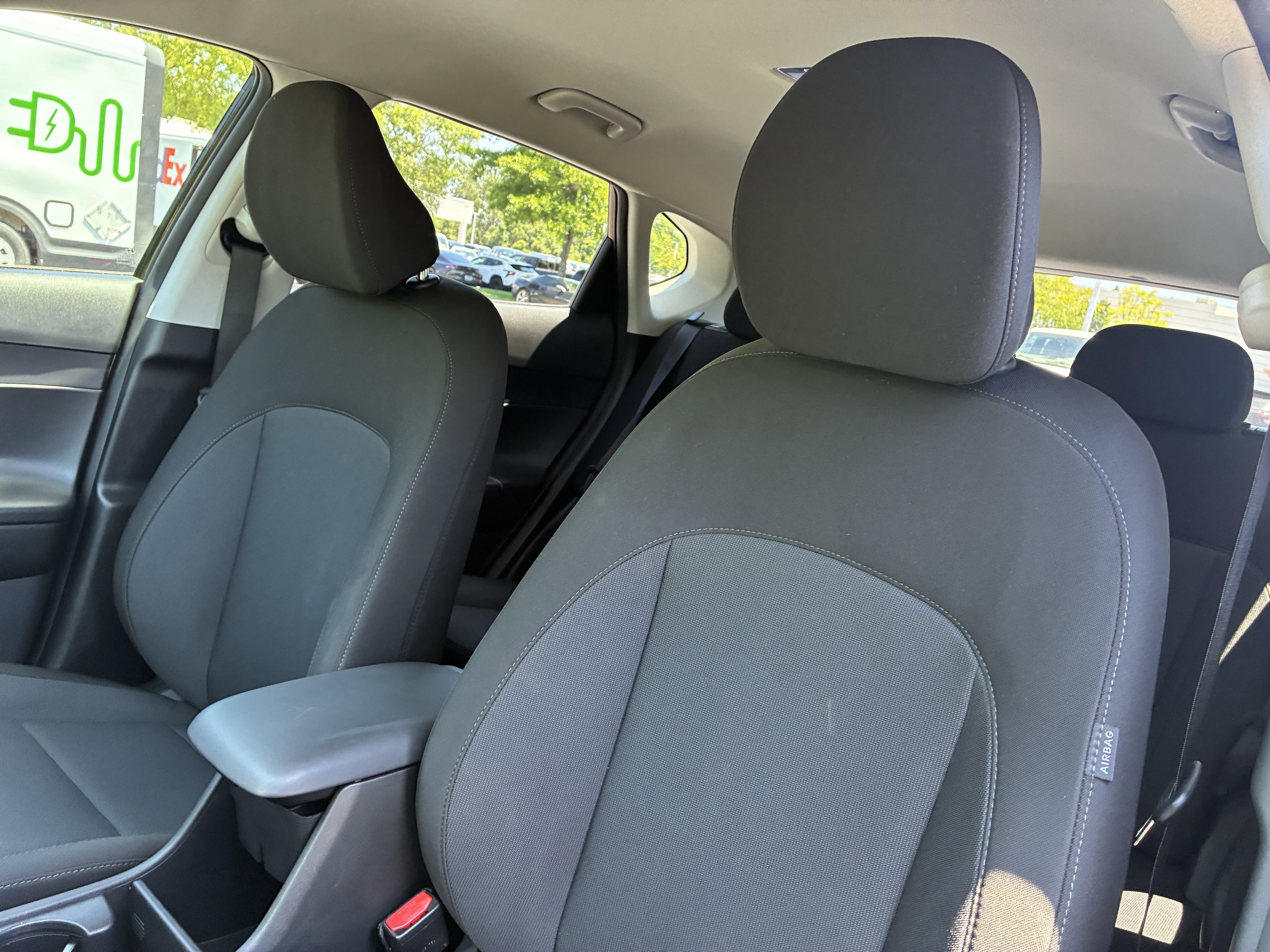 Used 2025 Hyundai Kona SEL FWD image 19