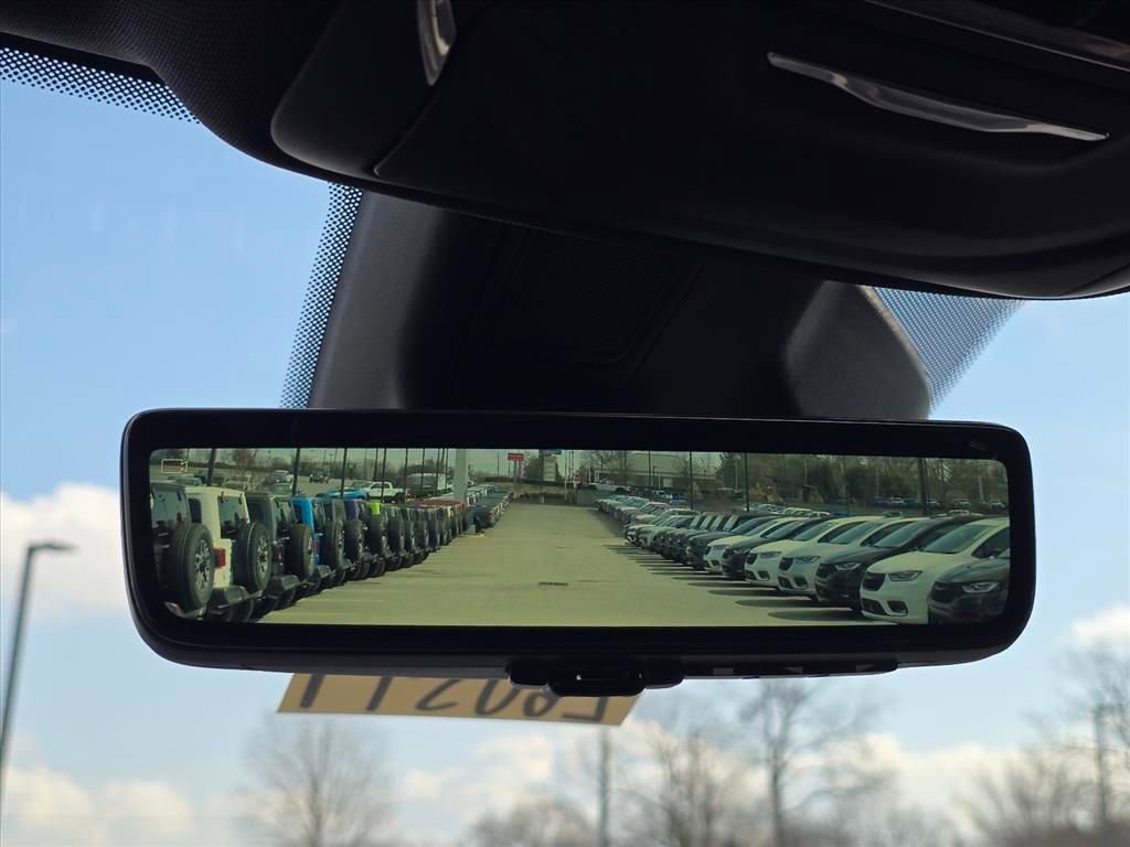 New 2026 Jeep Grand Cherokee Limited AWD/4WD image 13