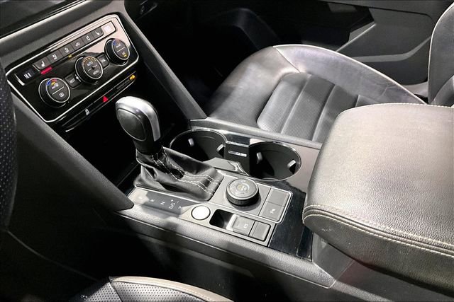 Used 2023 Volkswagen Atlas SEL R-Line image 18