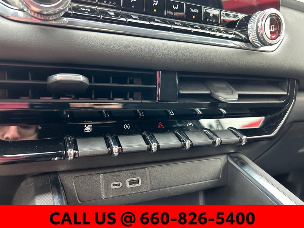 Used 2024 GMC Canyon Elevation w/ Convenience Package AWD/4WD image 16