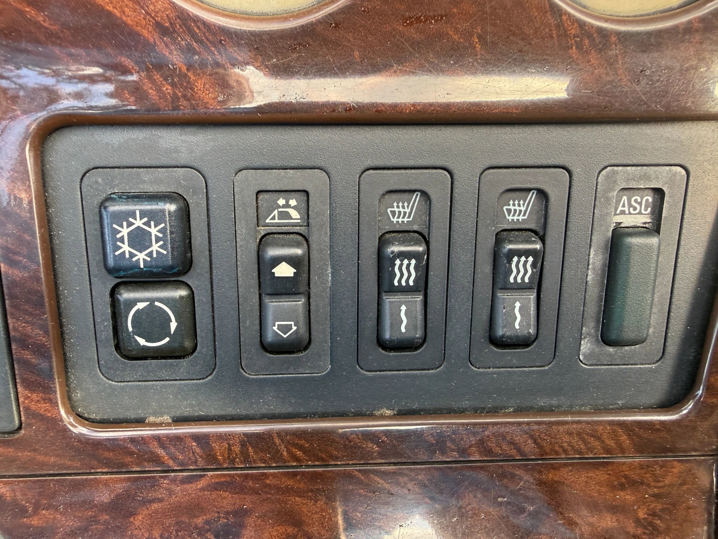 Used 1998 BMW Z3 2.8 image 23