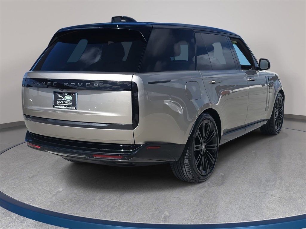 Certified 2024 Land Rover Range Rover Long Wheelbase SE image 5