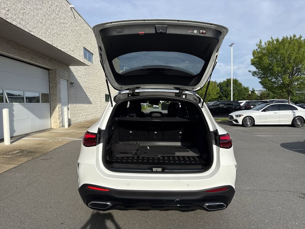 New 2025 Mercedes-Benz GLC 350e 4MATIC image 15