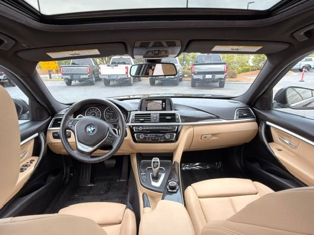 Used 2017 BMW 330i Sedan RWD image 5