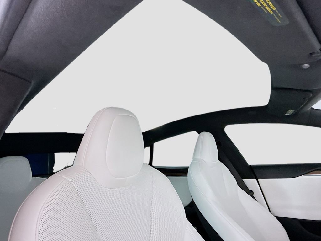 Used 2023 Tesla Model S Standard Range image 19