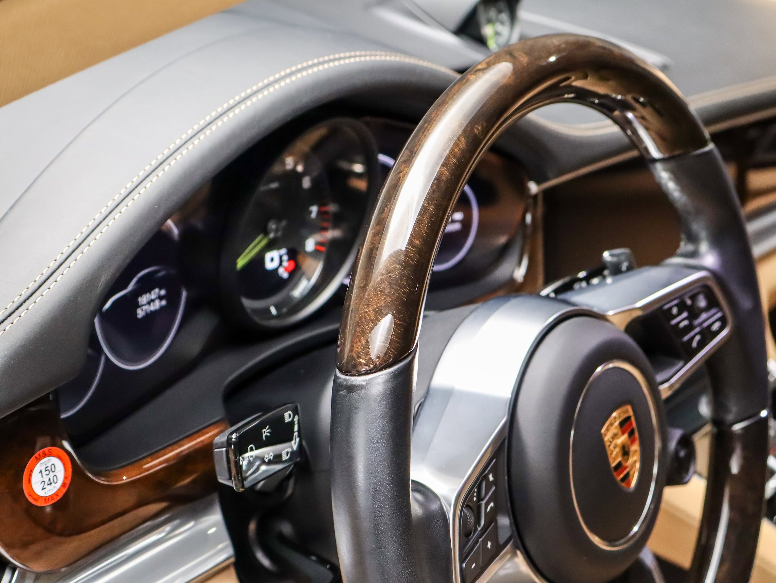 Certified 2019 Porsche Panamera 4 AWD/4WD image 26