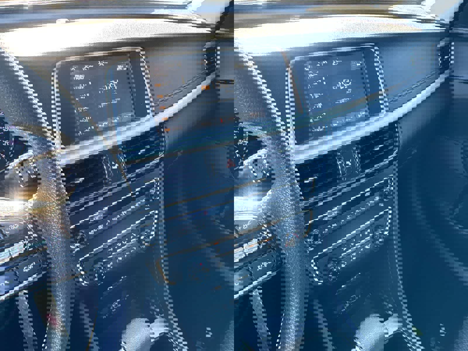 Used 2020 Kia Optima LX image 15