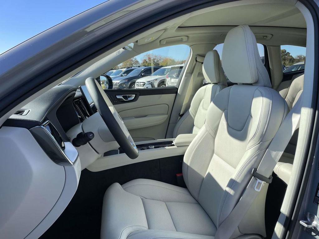 New 2026 Volvo XC60 B5 Ultra w/ Protection Package Premier image 7