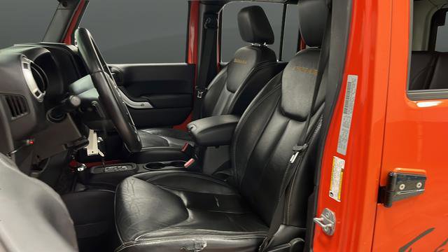 Used 2015 Jeep Wrangler Unlimited Sahara w/ Dual Top Group image 9
