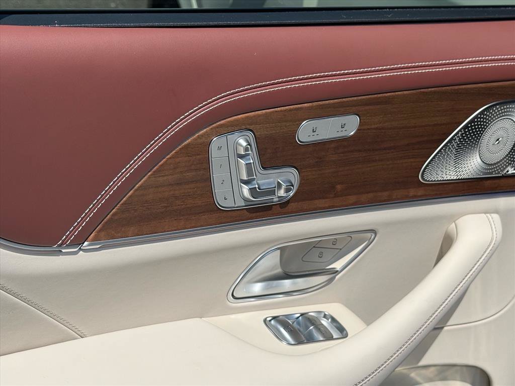 Certified 2024 Mercedes-Benz Maybach GLS 600 4MATIC image 15