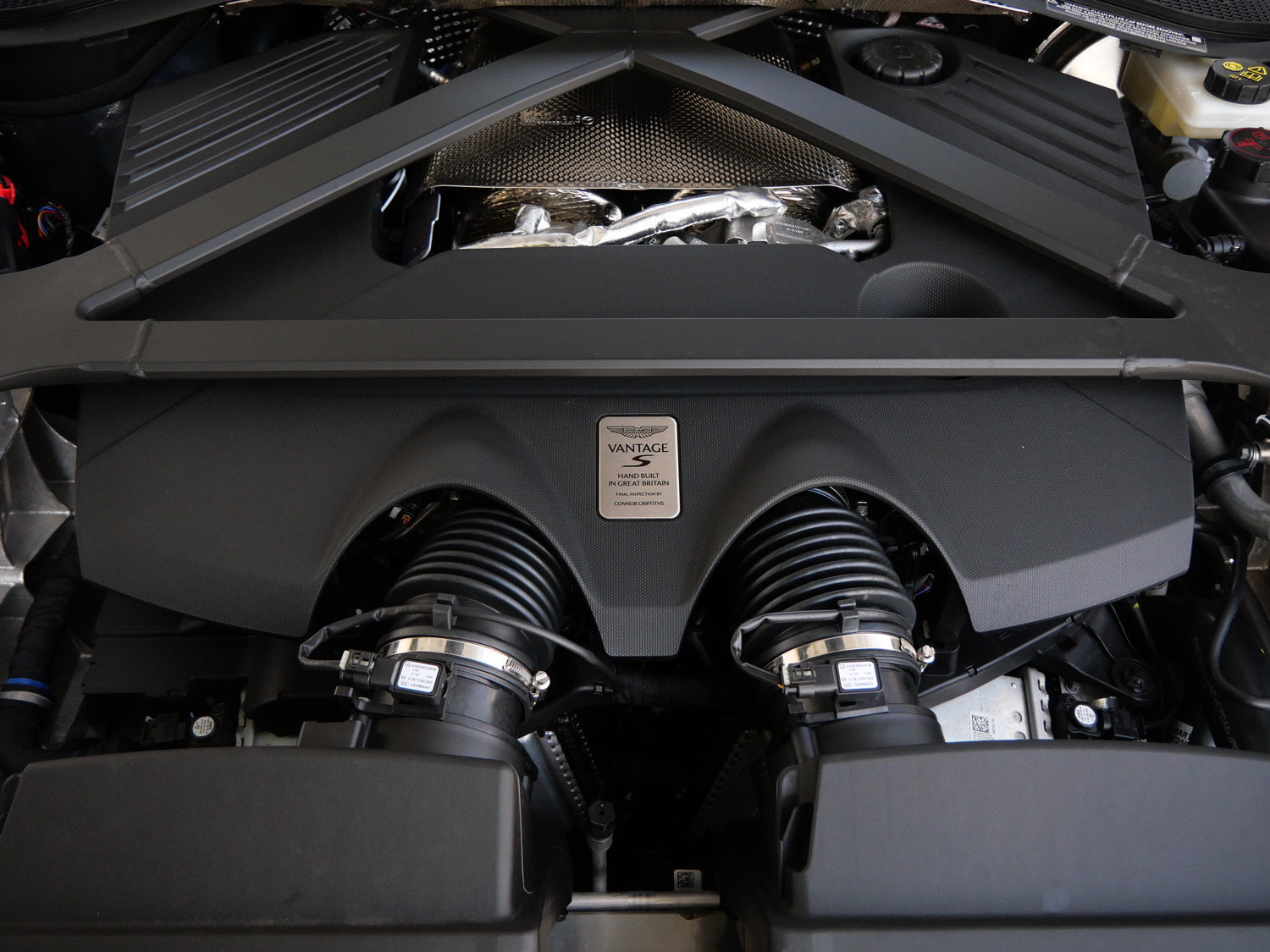 New 2026 Aston Martin V8 Vantage S RWD image 24