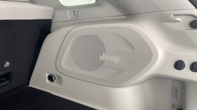 Used 2020 Jeep Cherokee Limited w/ Technology Group image 46