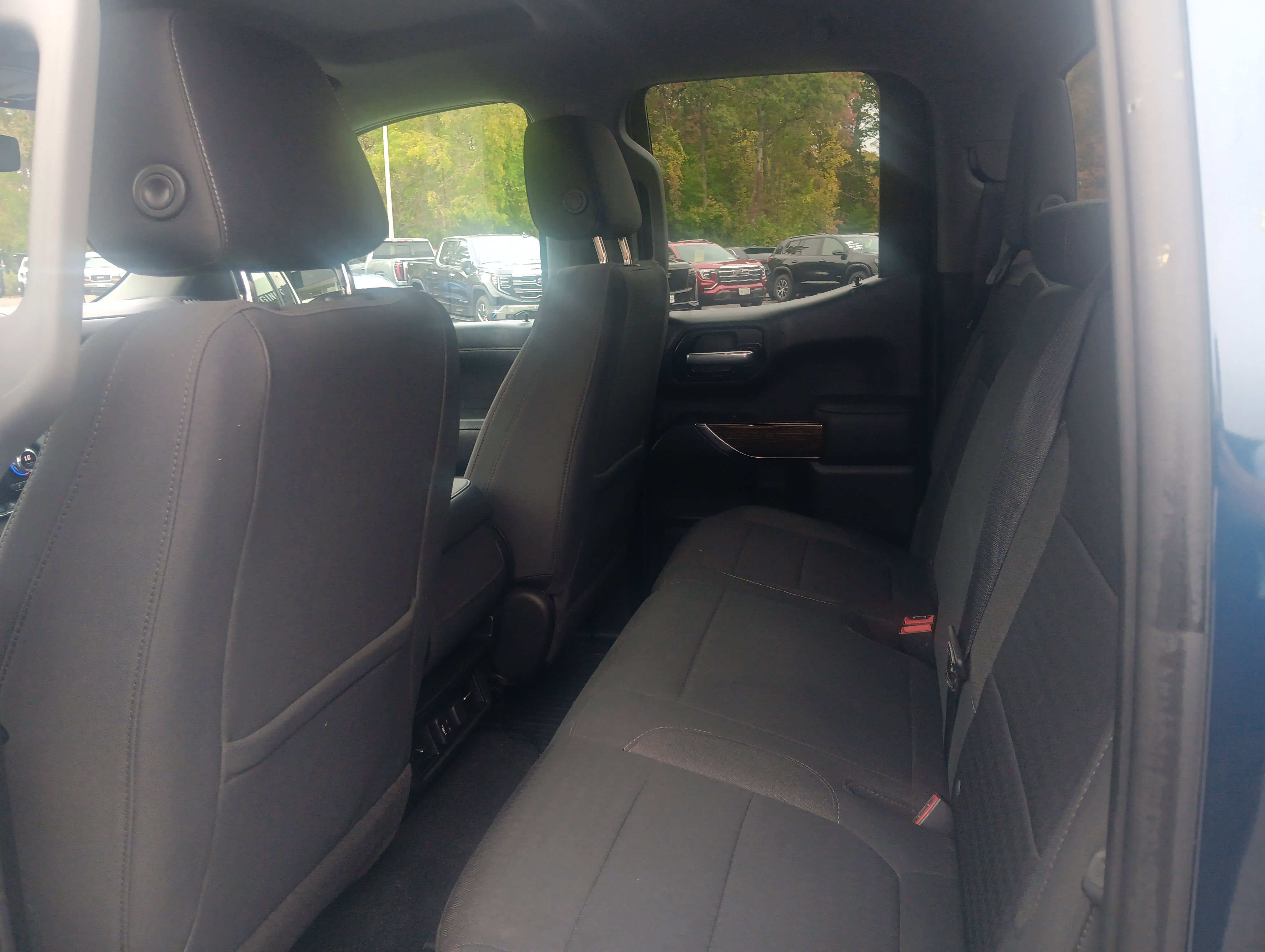 Certified 2020 GMC Sierra 1500 SLE w/ SLE Value Package image 9