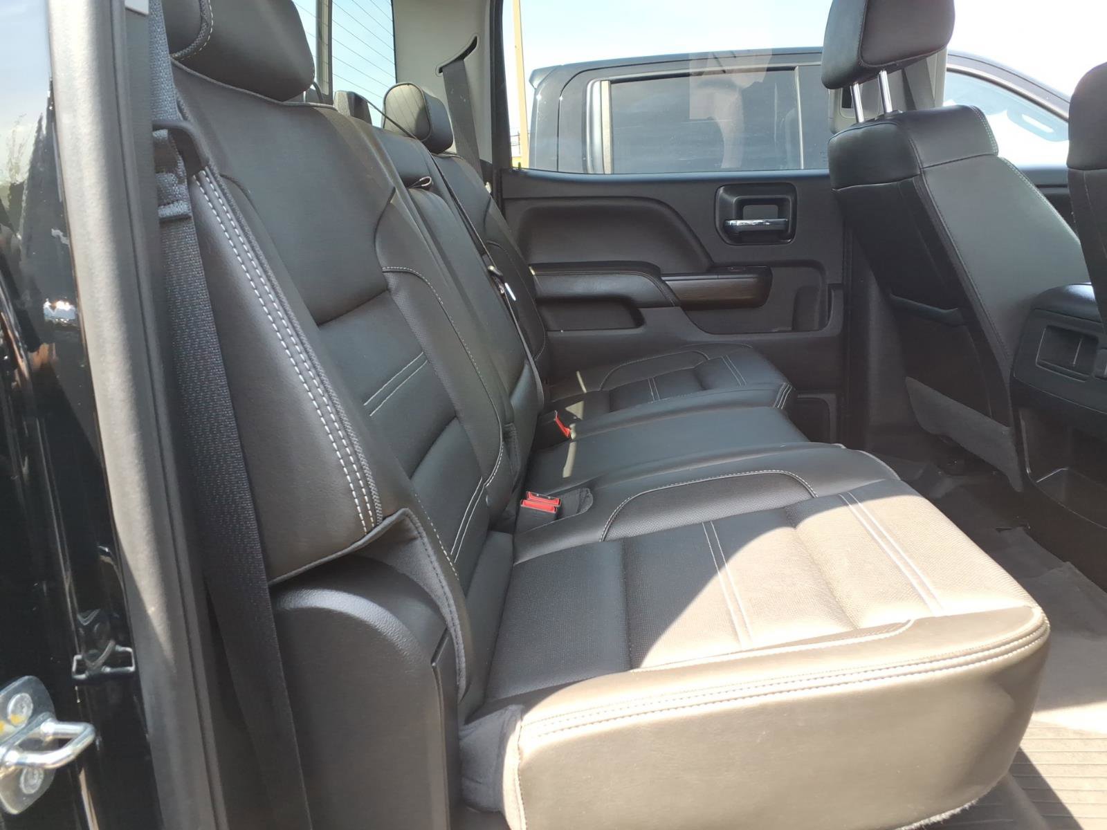 Used 2018 GMC Sierra 3500 Denali w/ Duramax Plus Package AWD/4WD image 17