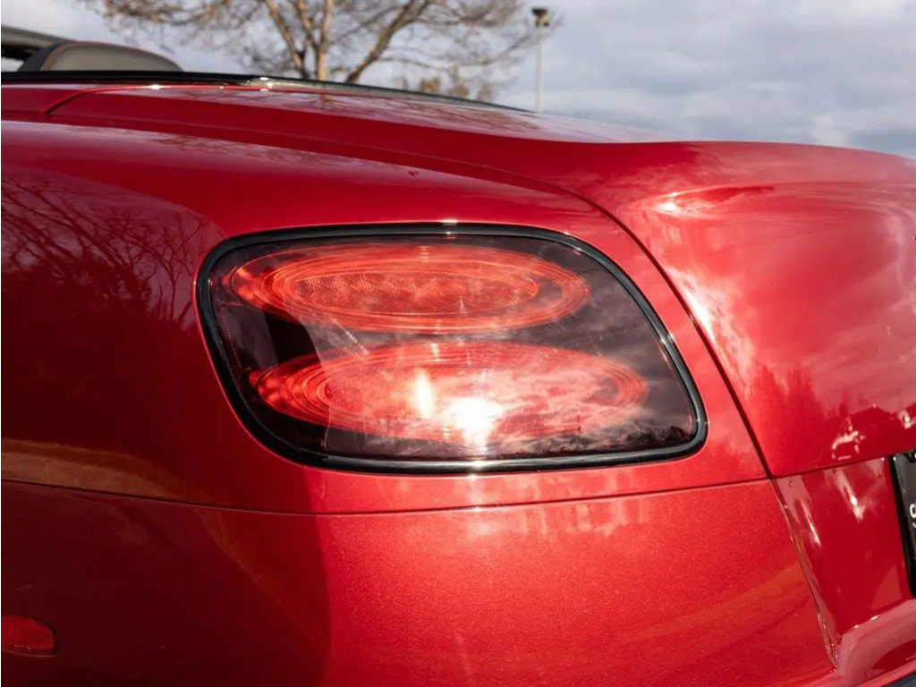 Used 2018 Bentley Continental GT Supersports image 49