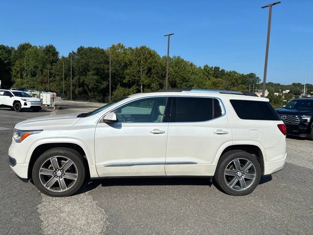 Used 2017 GMC Acadia Denali w/ Technology Package FWD image 5