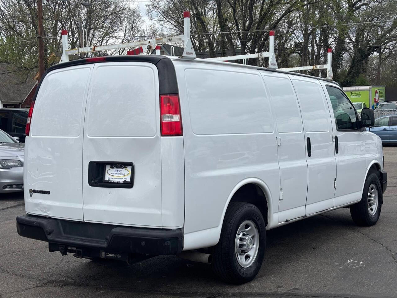 Used 2019 Chevrolet Express 2500 w/ Driver Convenience Package image 8