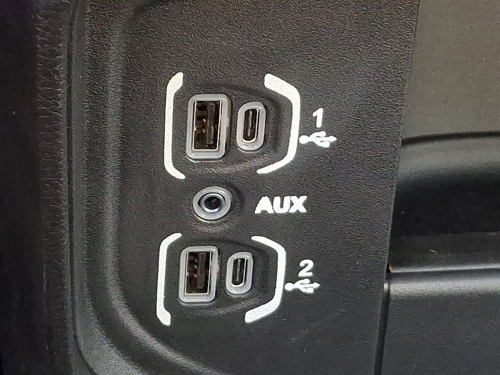 Used 2024 RAM 2500 Tradesman w/ Chrome Appearance Group image 24