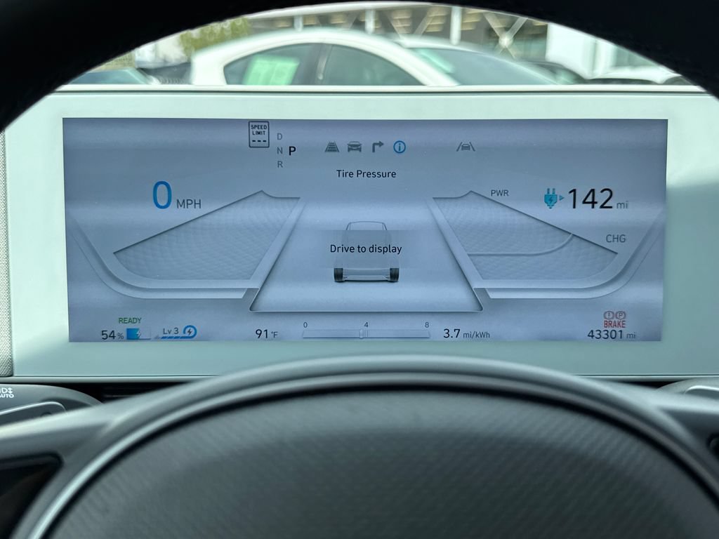 Used 2024 Hyundai Ioniq 5 SEL RWD image 32