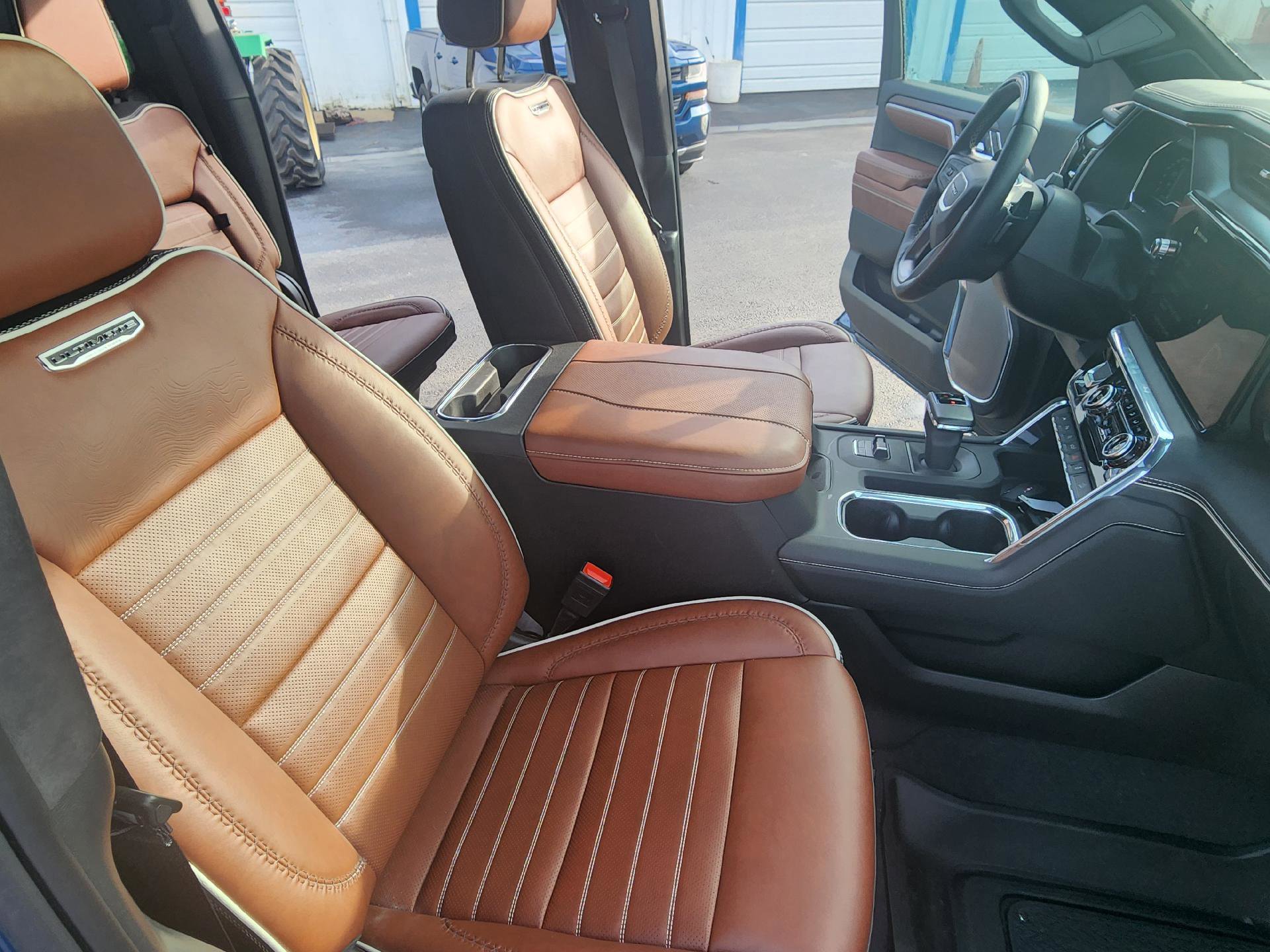 Used 2025 GMC Sierra 1500 Denali Ultimate image 14