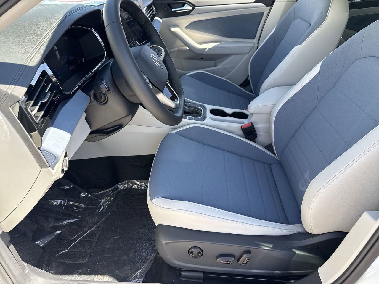 New 2026 Volkswagen Jetta SE image 15