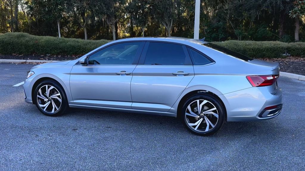 New 2026 Volkswagen Jetta SEL image 6