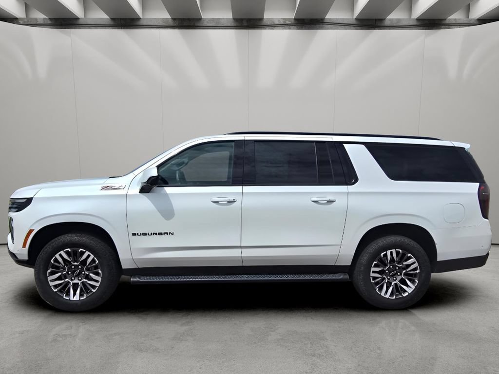 Used 2025 Chevrolet Suburban Z71 AWD/4WD image 2