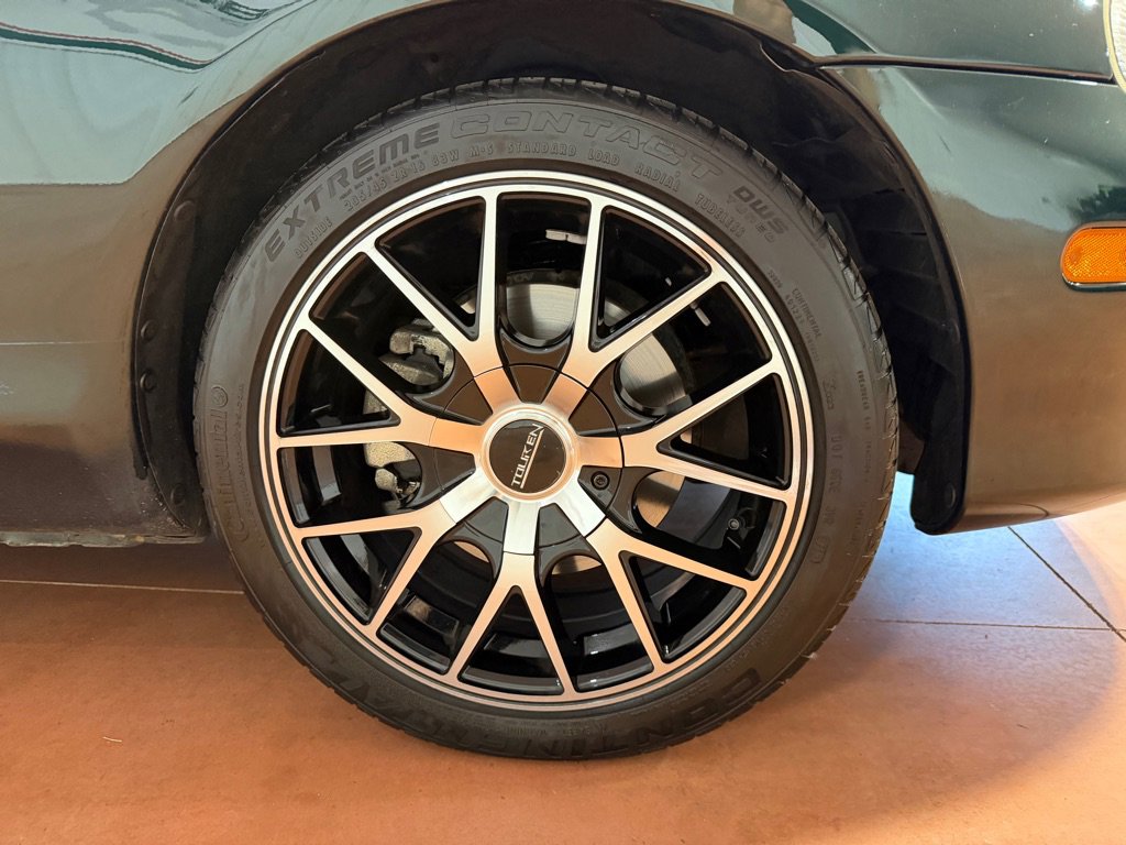 Used 2001 MAZDA MX-5 Miata RWD image 17