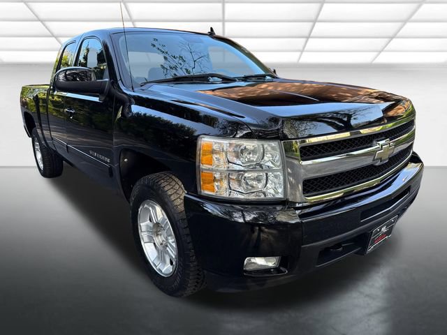 Used 2011 Chevrolet Silverado 1500 LTZ w/ Suspension Package, Off-Road AWD/4WD image 8