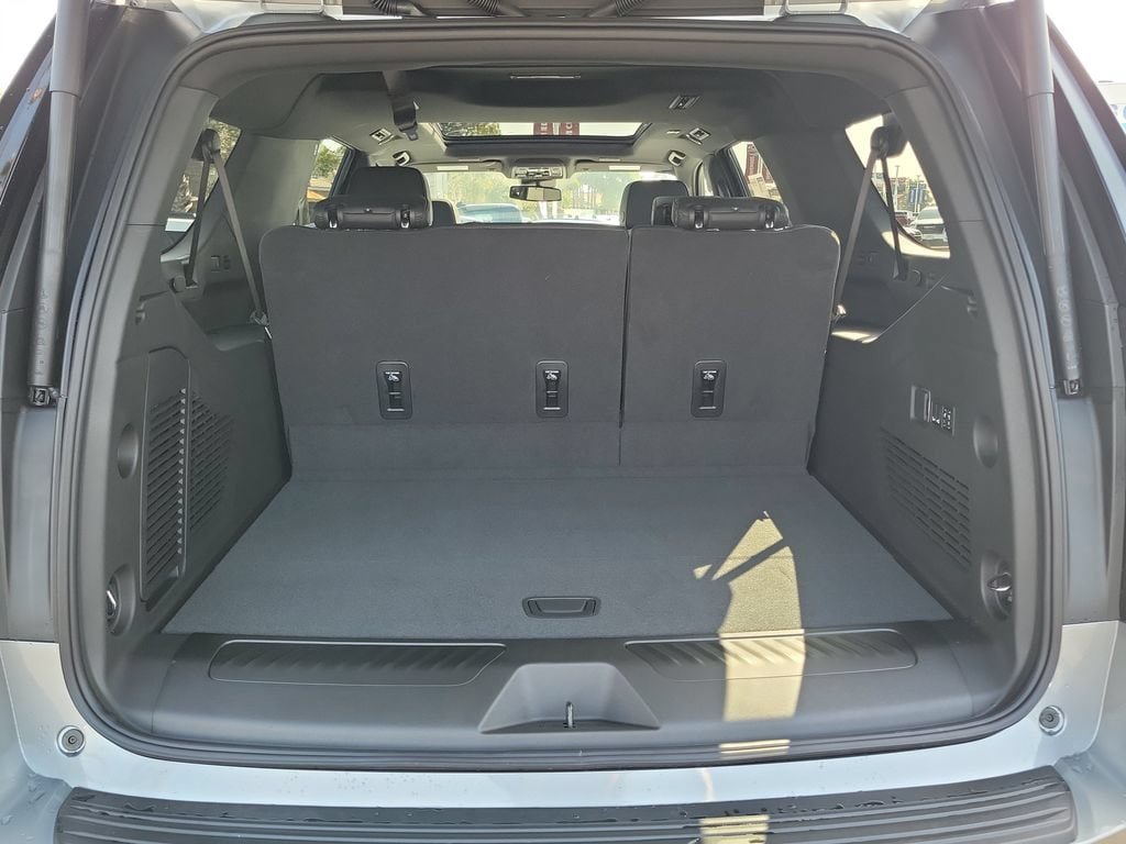 New 2026 Chevrolet Suburban LT w/ Comfort Package RWD image 23