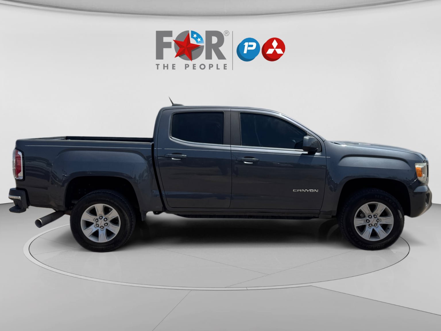 Used 2017 GMC Canyon SLE w/ SLE Convenience Package RWD image 6