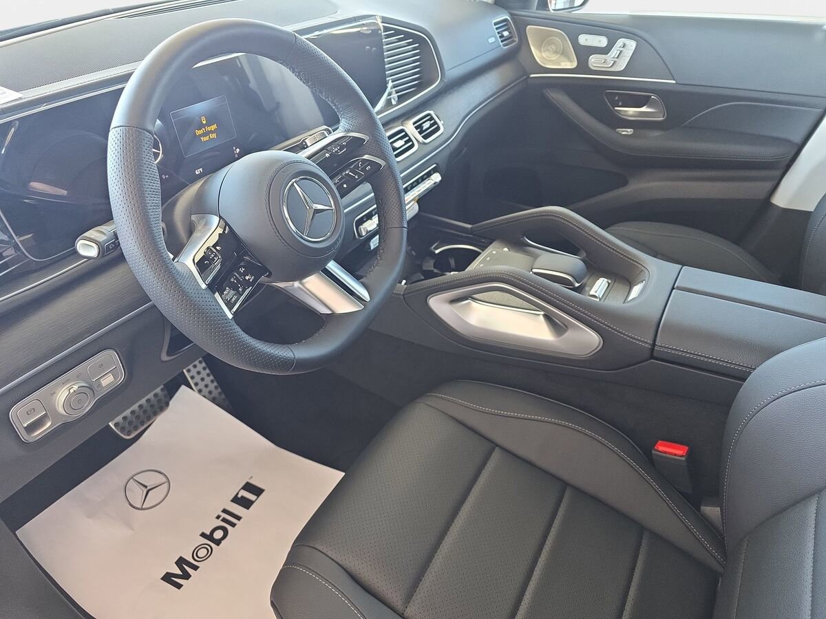 New 2026 Mercedes-Benz GLS 450 4MATIC image 16