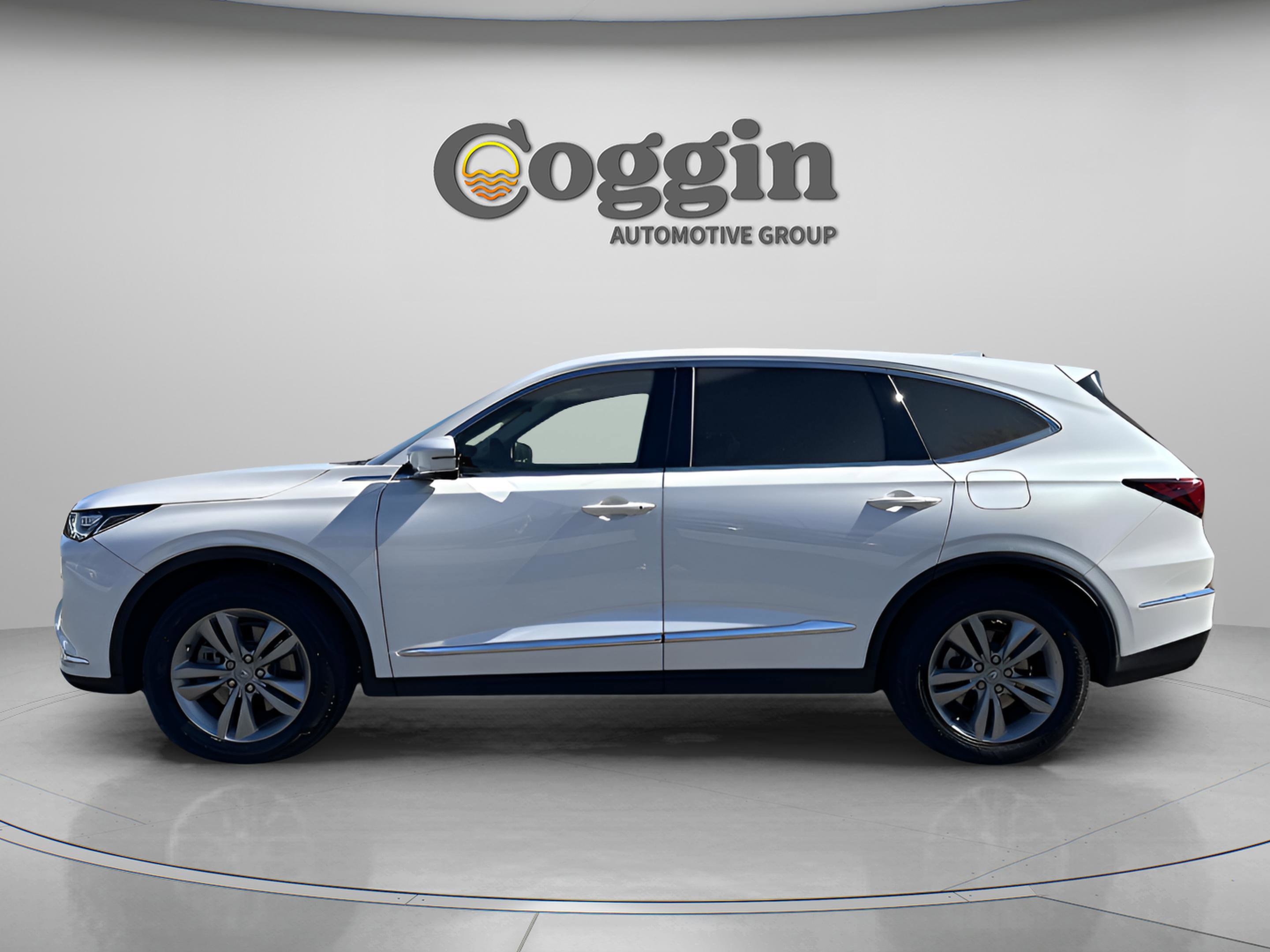 Used 2023 Acura MDX FWD image 3