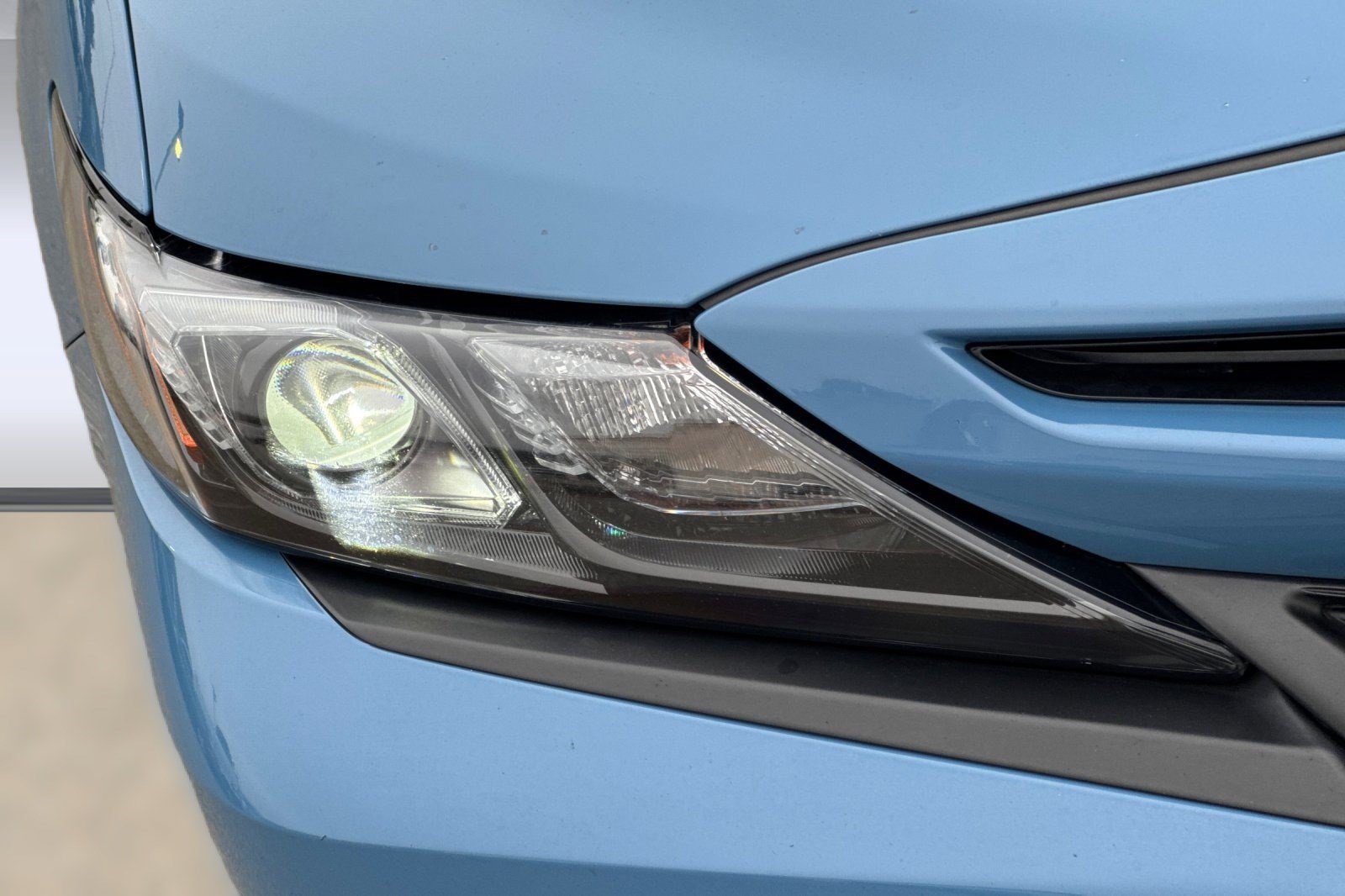 Used 2024 Toyota Camry SE FWD image 11