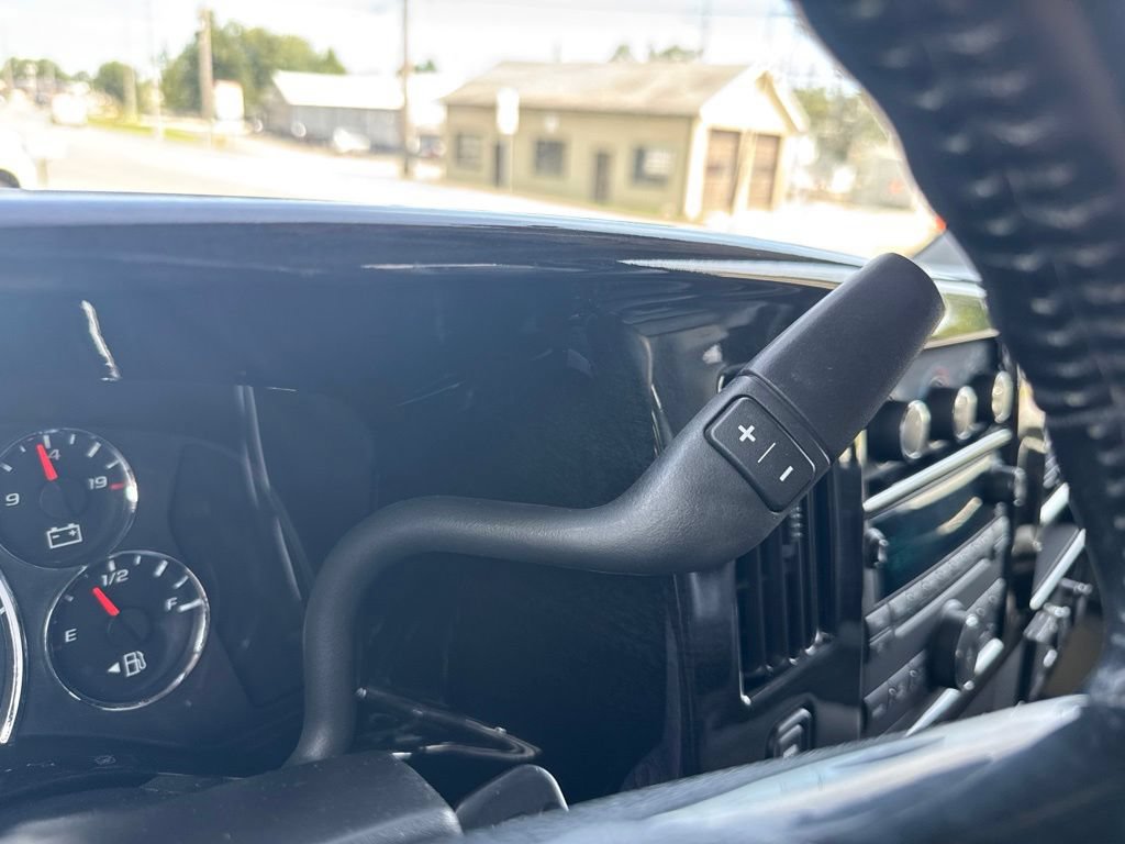 Used 2016 Chevrolet Express 2500 RWD image 41
