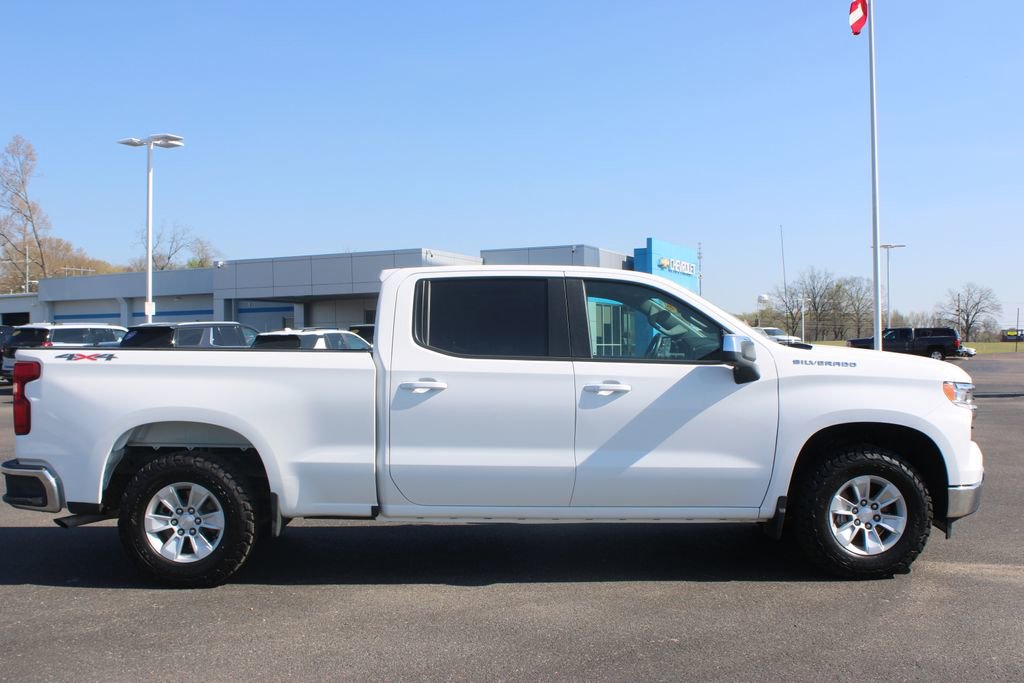 Used 2025 Chevrolet Silverado 1500 LT w/ Work Truck Package AWD/4WD image 11