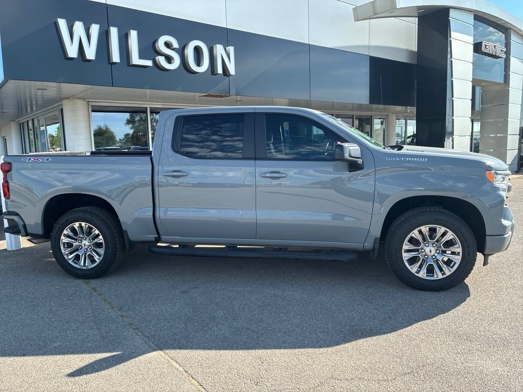 Certified 2025 Chevrolet Silverado 1500 RST w/ Protection Package AWD/4WD image 2