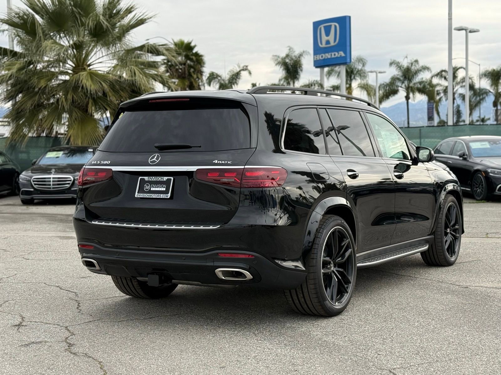New 2026 Mercedes-Benz GLS 580 4MATIC image 11