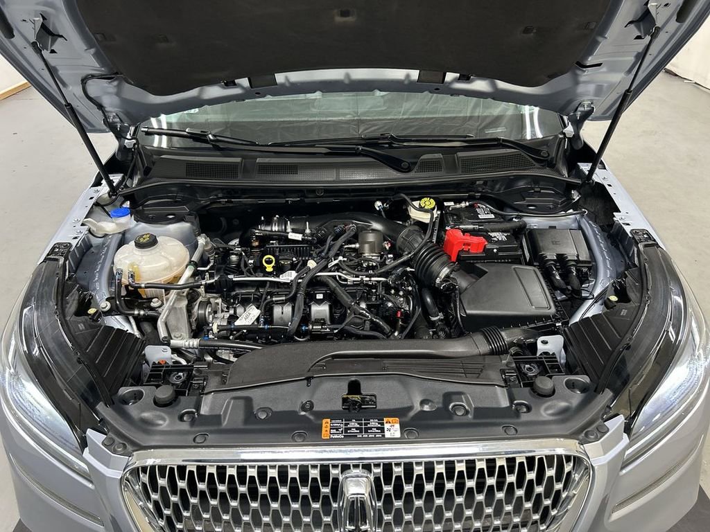 Used 2022 Lincoln Corsair Standard w/ Equipment Group 101A image 24