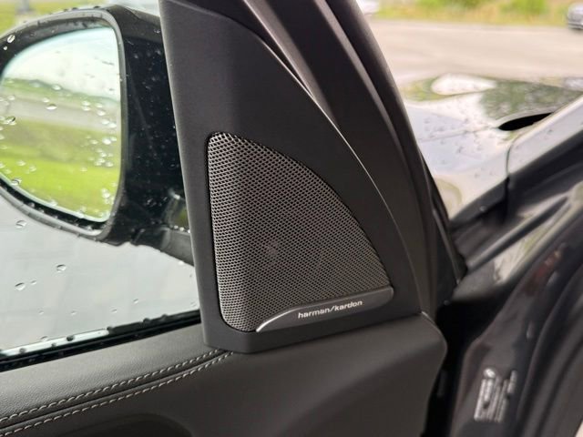 Used 2026 BMW X7 xDrive40i w/ M Sport Package image 17