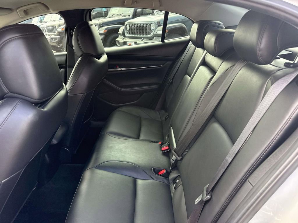 Used 2024 MAZDA MAZDA3 s image 9