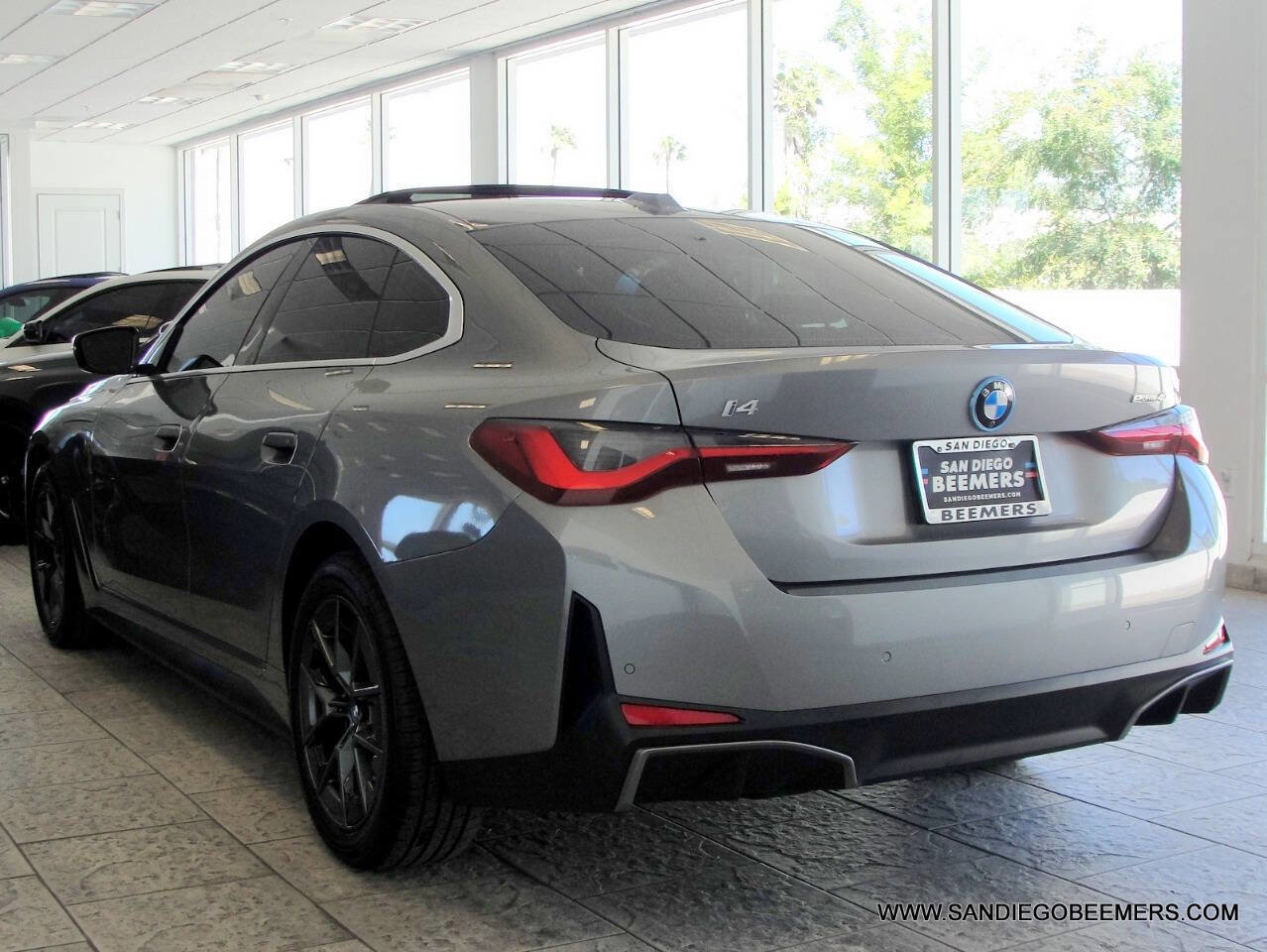 Used 2023 BMW i4 eDrive40 image 66