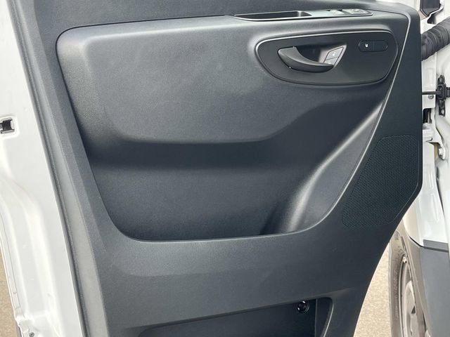Used 2024 Mercedes-Benz Sprinter 2500 image 22