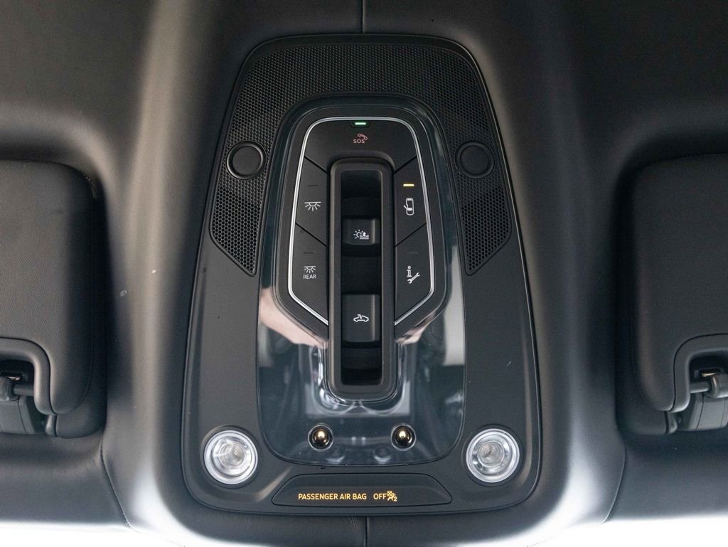 Used 2023 Bentley Bentayga Extended Wheelbase image 51