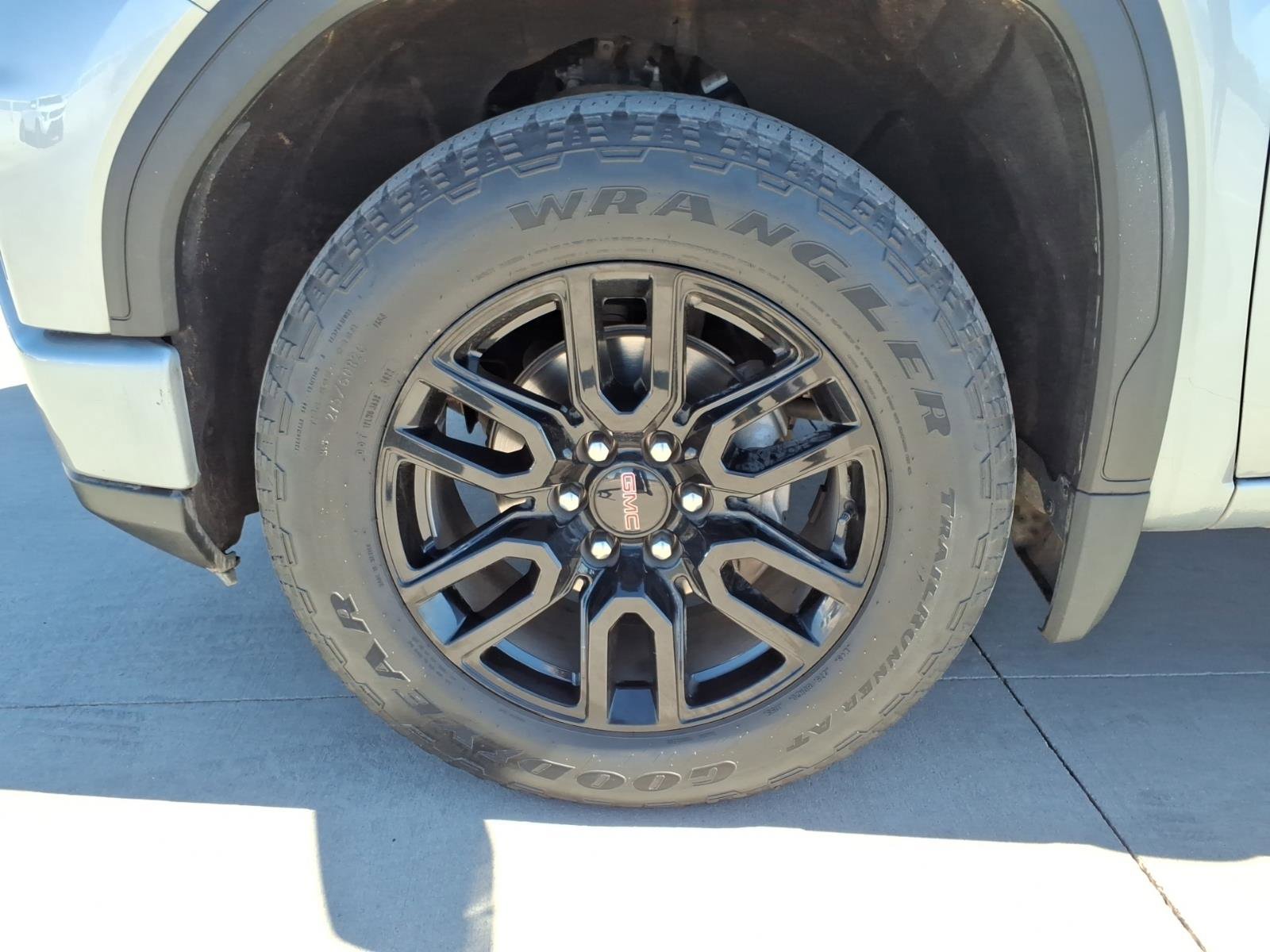 Used 2023 GMC Sierra 1500 Elevation w/ X31 Off-Road Package image 9